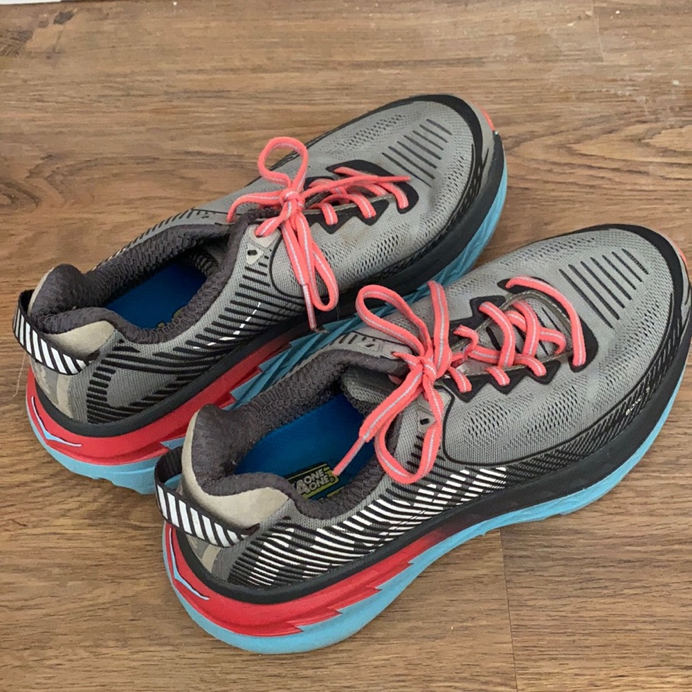 Women’s Hokas Bondi 5